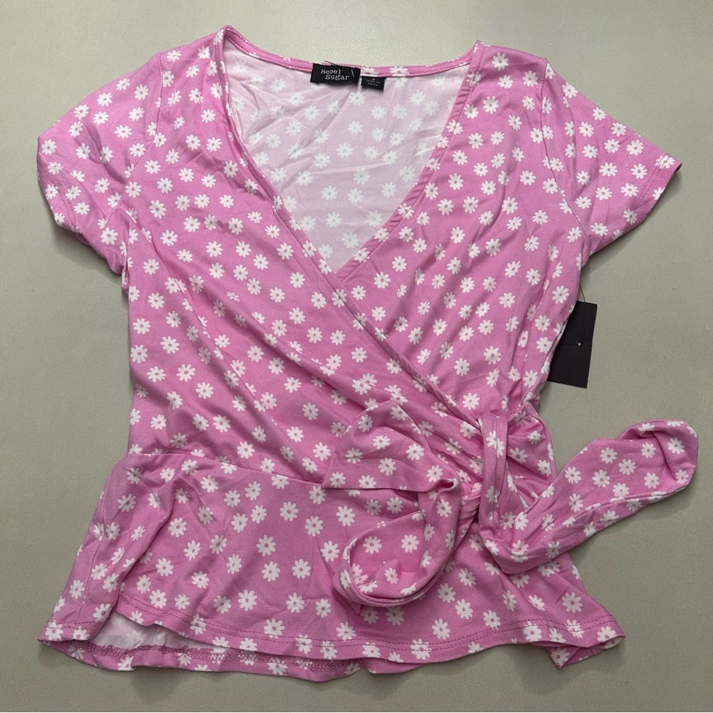 Rebel Sugar Pink and White Wrap Top with Short Sleeves